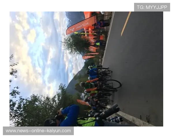 自行车冲刺百公里赛刷新纪录，激情与坚持的极限挑战