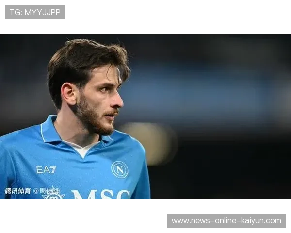 那不勒斯克瓦拉茨赫利亚突破摔倒瞬间扫射得分，令人惊叹的绝妙进球